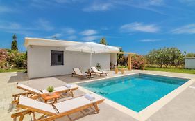Allegra Villa